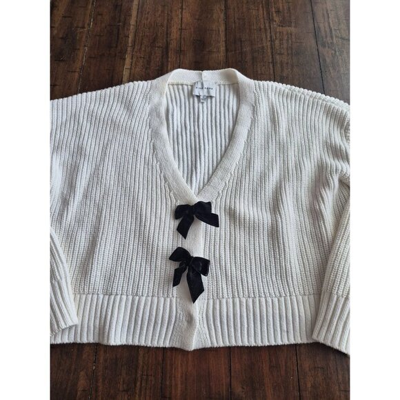 Pink Rose White Knit Cardigan With Black Velvet Bows size L - Picture 1 of 7